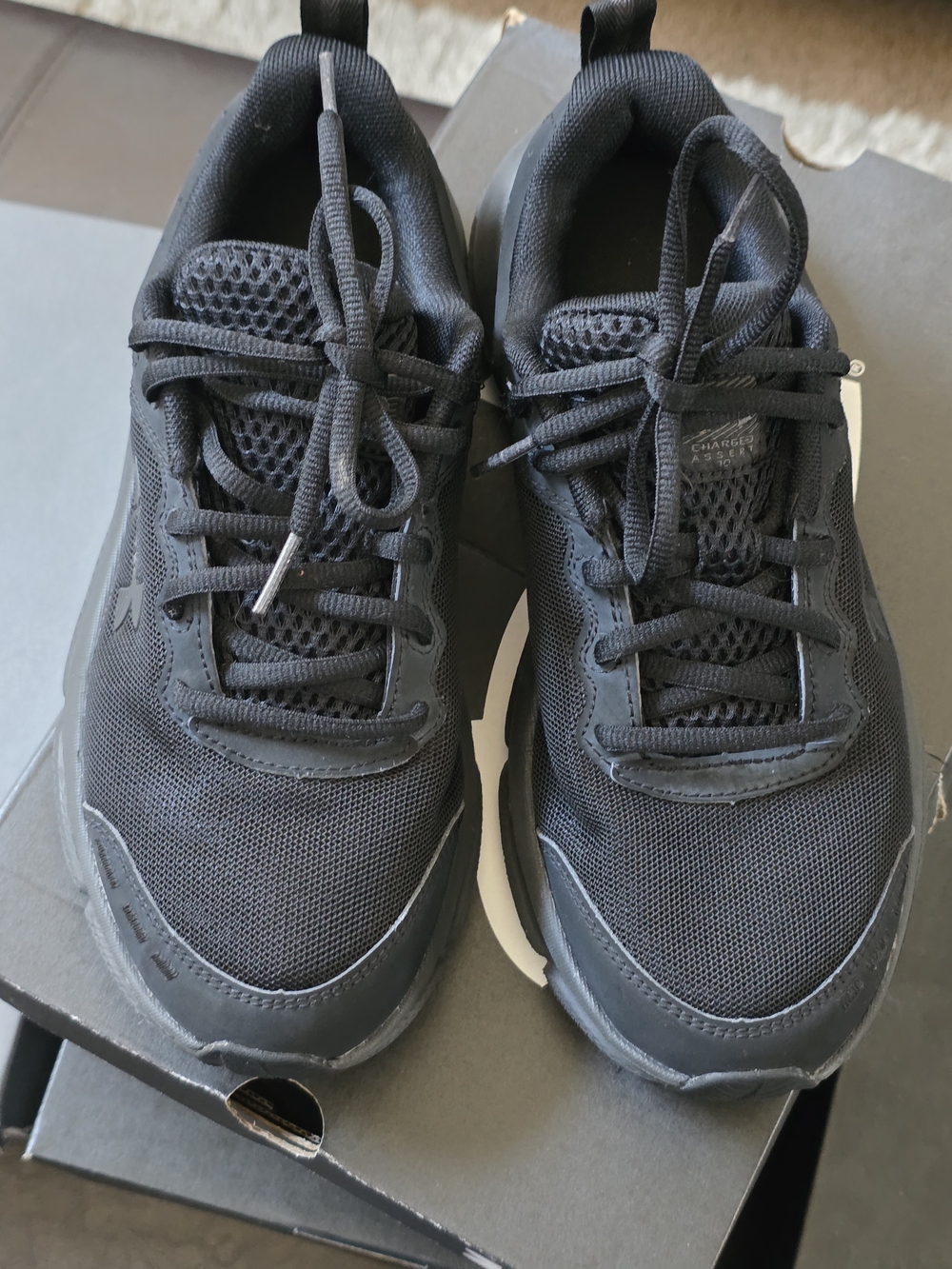 Under Armour Men's Black Athletic Trainers